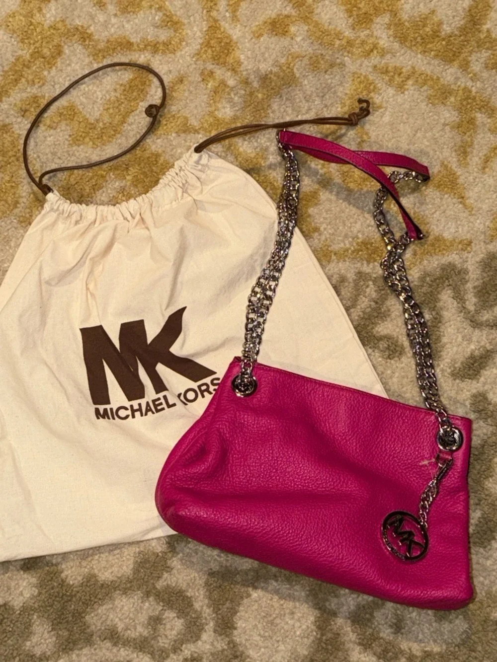 Michael Kors Jet Set Shoulder Bag Fuchsia Pebbled Leather
